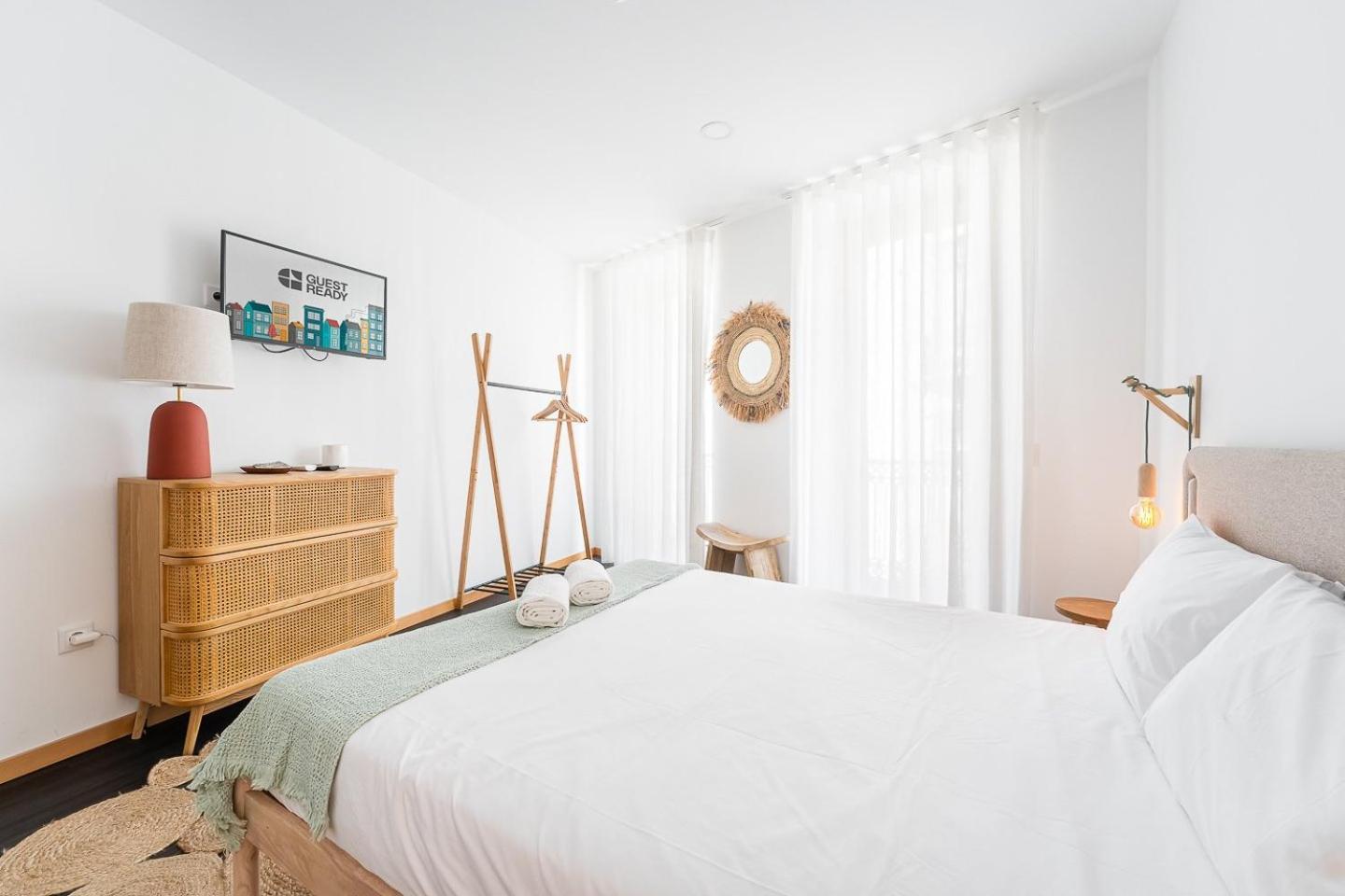 Guestready - Bright Duplex In Downtown Pensión *