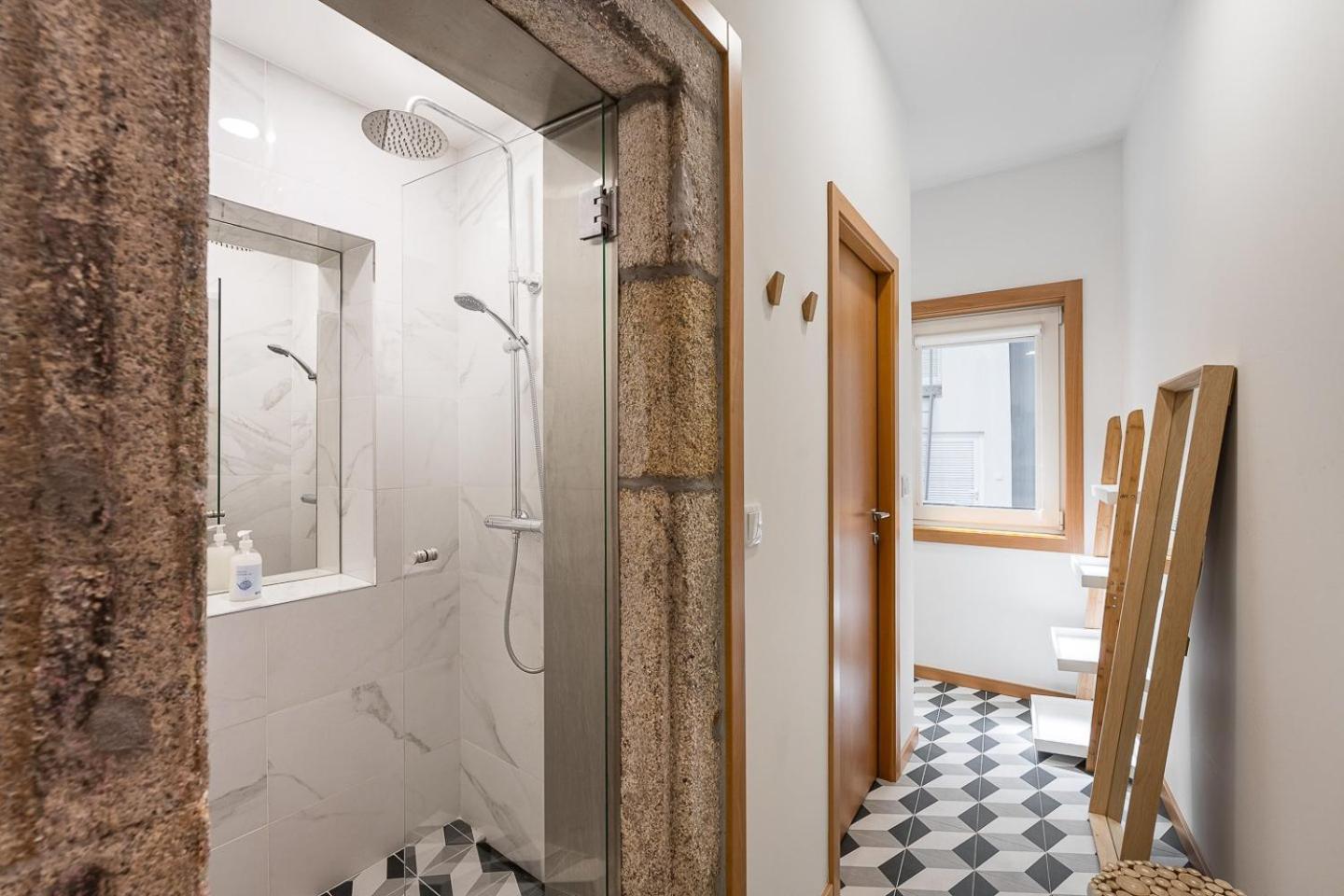 Guestready - Bright Duplex In Downtown Pensión *